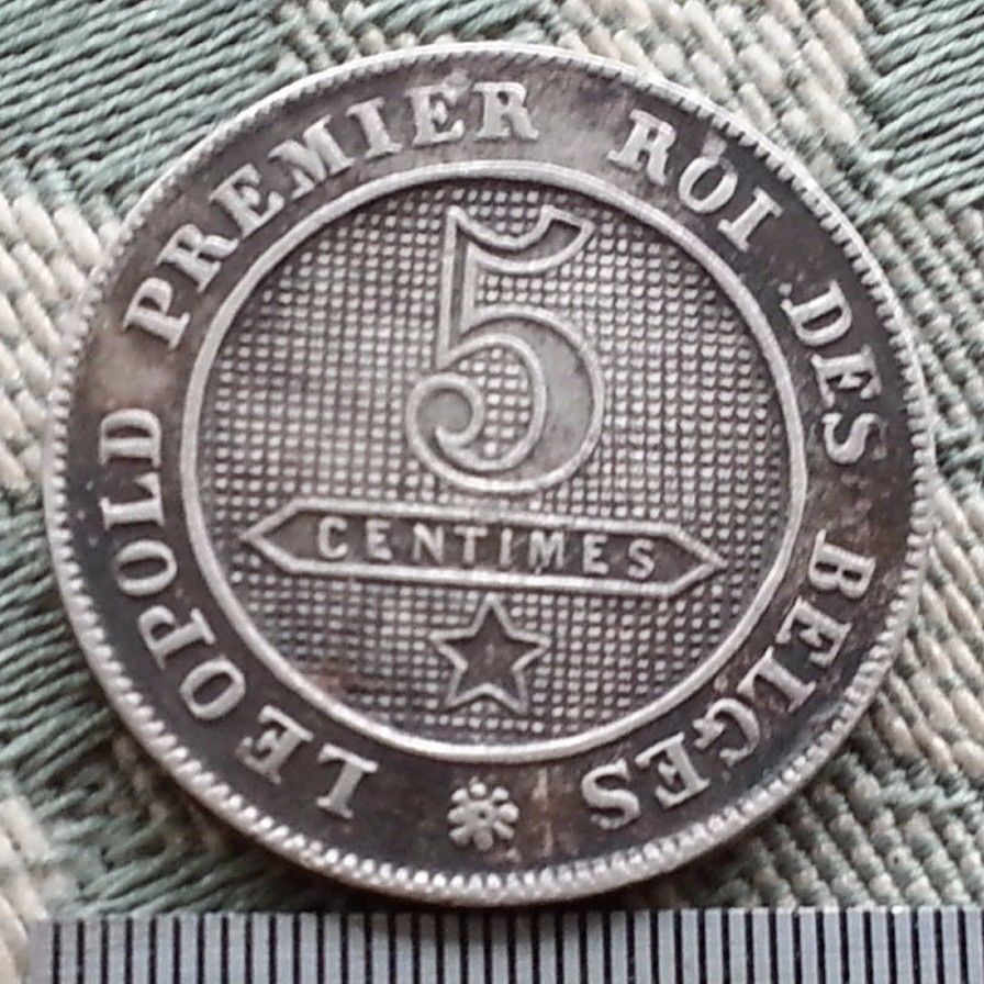 Moneda antigua de 1863 5 céntimos Léopold I de Bélgica león L'union fait la force