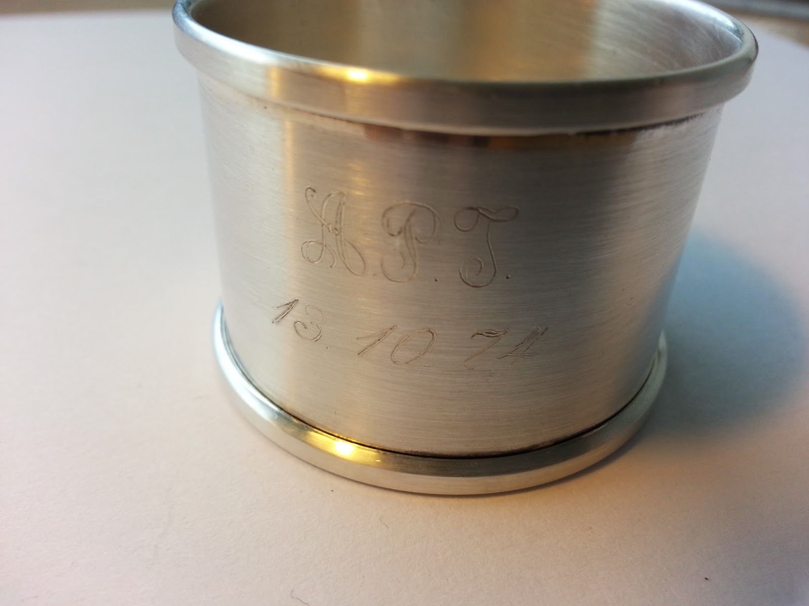 Vintage 1973 solid silver napkin ring Birmingham Henry Griffiths & Sons Gift