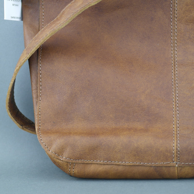 Danish Design Re Designed EST 2003 genuine leather shoulder bag