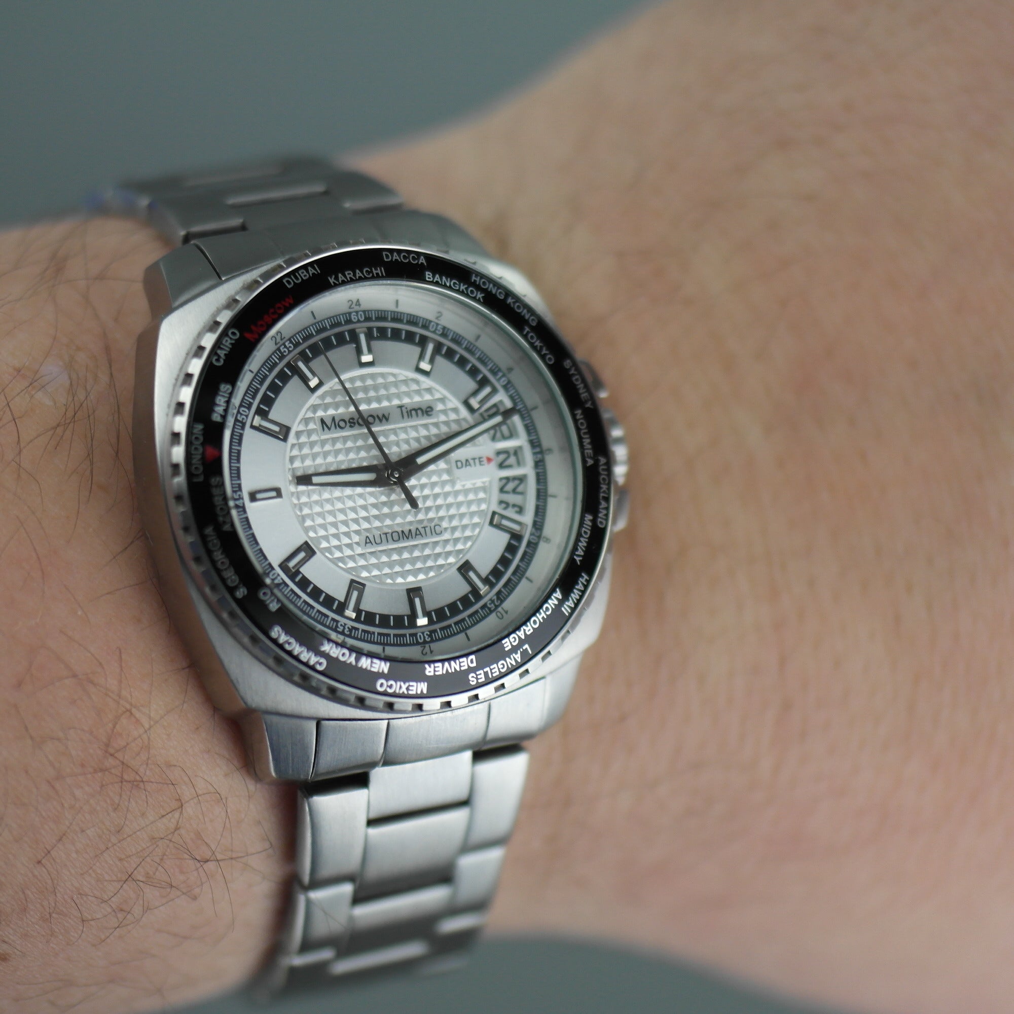 Moscow Time a world timer Gent's Automatic wrist watch with bracelet