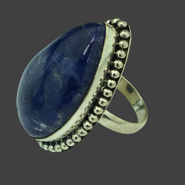 Anillo vintage de plata de primera ley con cabujón de Lapis Lazurita