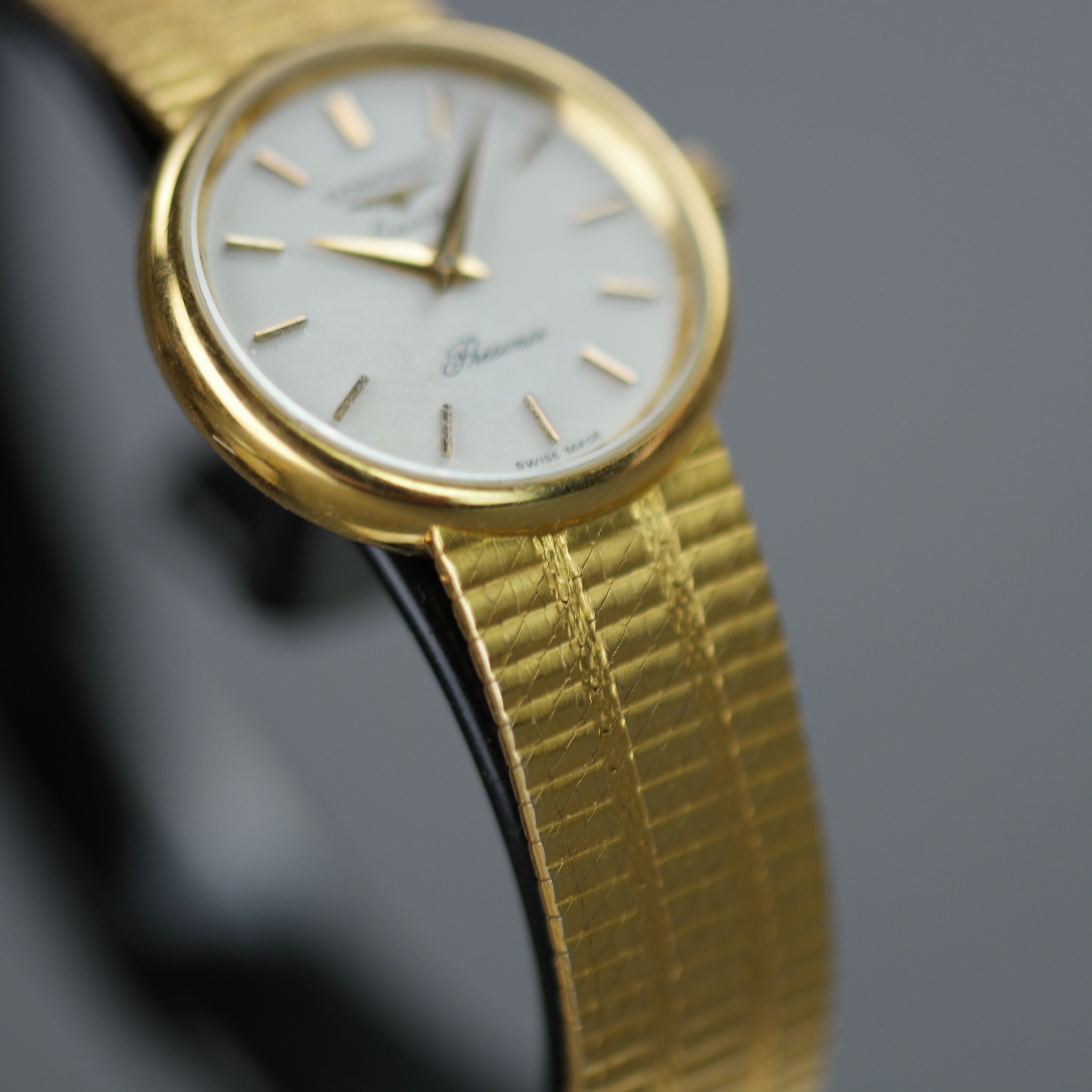 Longines Presence ladies quartz wristwatch 9ct gold case and bracelet