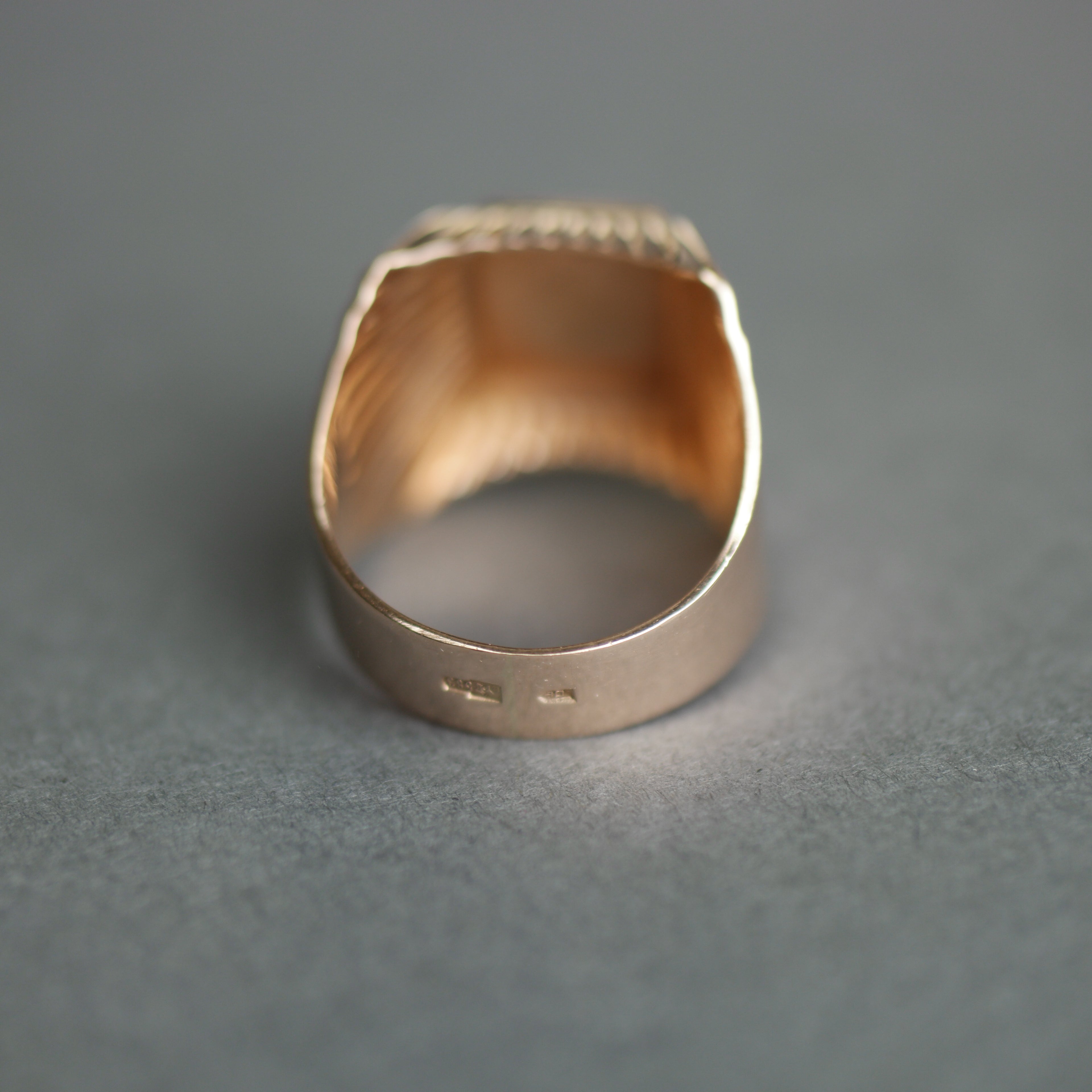 Vintage 14k Gold Wide Grooved Squared Signet Ring