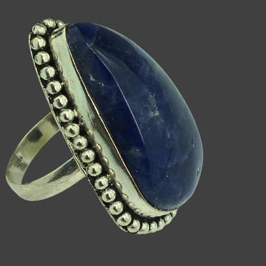 Anillo vintage de plata de primera ley con cabujón de Lapis Lazurita