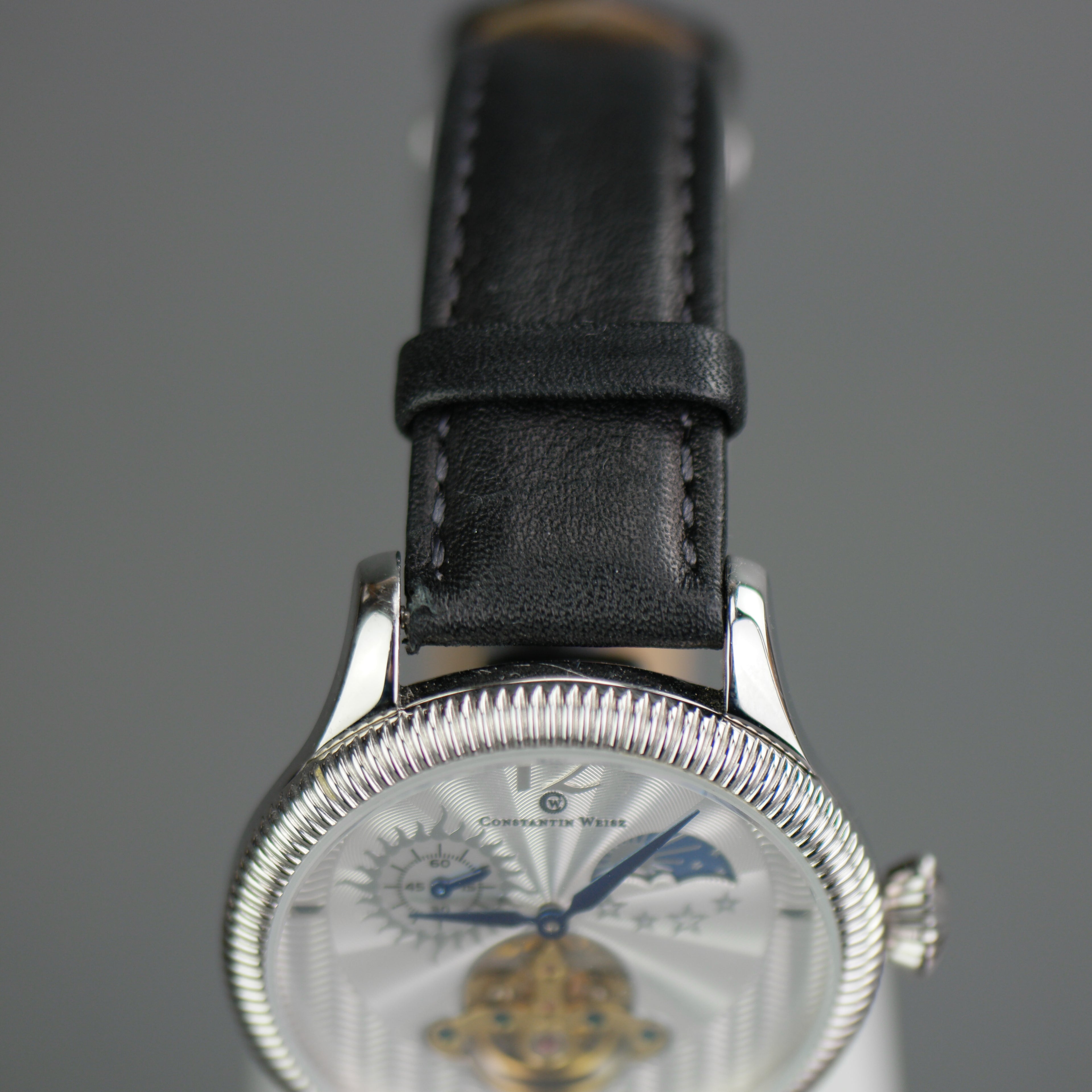 Constantin Weisz, automatische Armbanduhr mit offenem Herzen, 22 Steine, Datum, Tag und Nacht