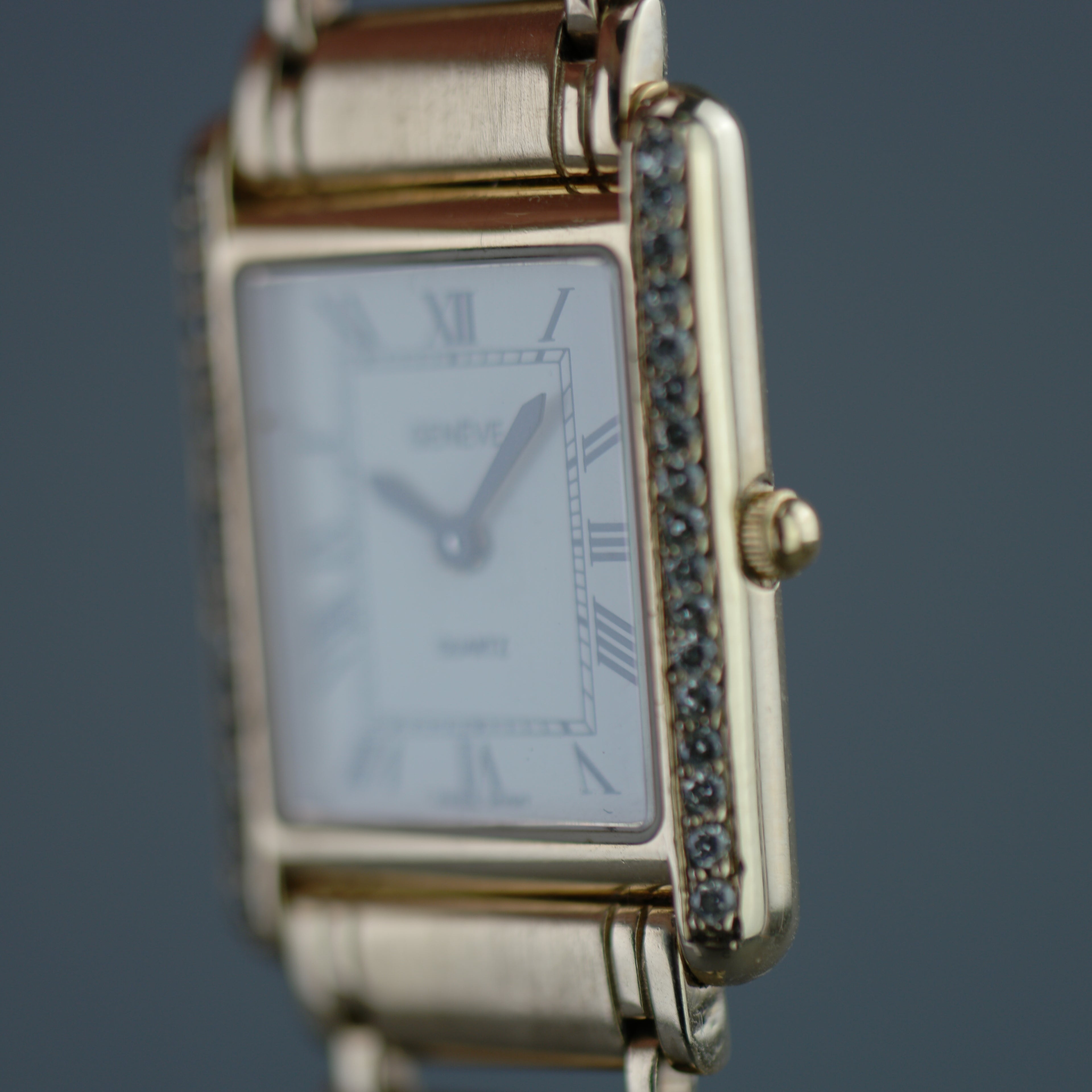 Geneve Ladies Solid 9ct Gold wristwatch - Diamond Bezel - Sapphire Crystal - Roman Dial - UK Hallmarked