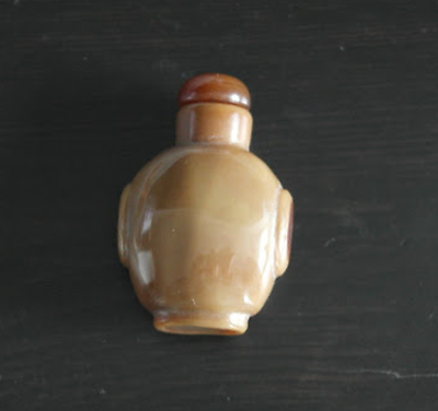 Vintage Schnupftabakflasche aus Achatstein in milchiger Schokoladenfarbe