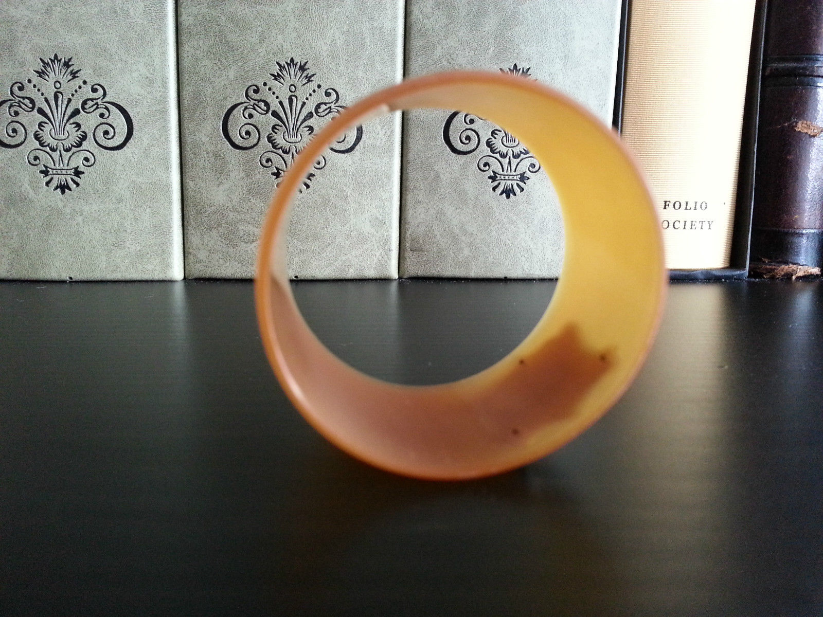 Antiker Bakelit-Serviettenring aus dem Jahr 1903, Schild aus massivem Silber, London A