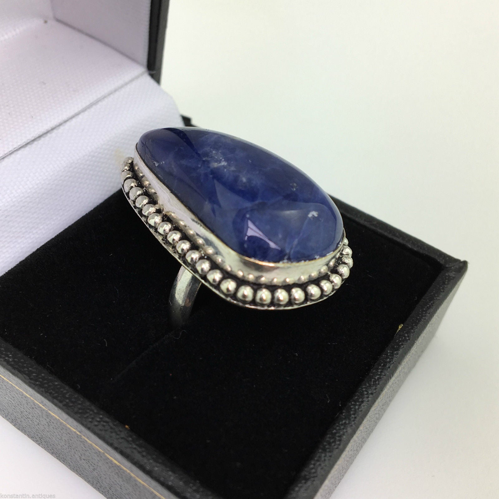 Vintage sterling silver ring with Lapis Lazurite cabochon