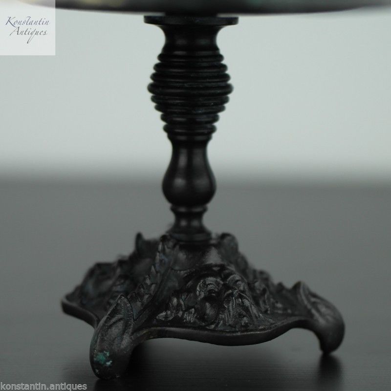 Tazza antigua de bronce patinado Francés clásico