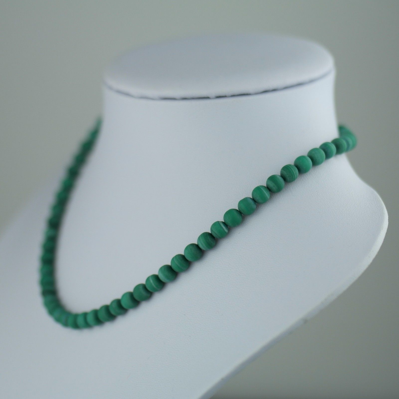 Antique malachite beads necklace with solid silver lock Portugal