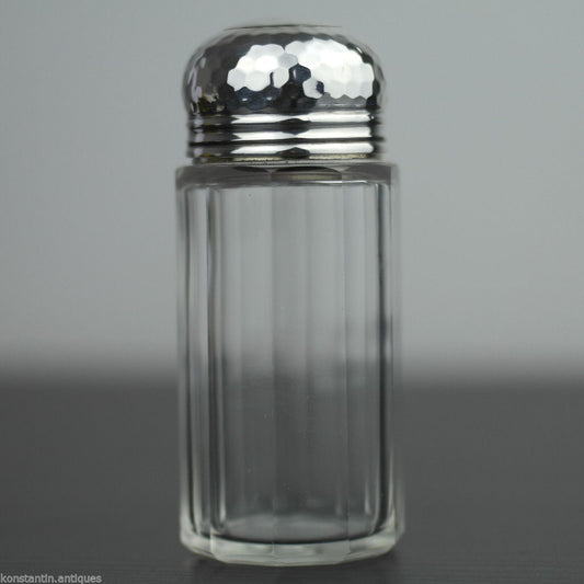 Antike Kosmetikflasche aus geschliffenem Glas aus dem Jahr 1906 mit Deckel aus massivem Silber, hergestellt in London