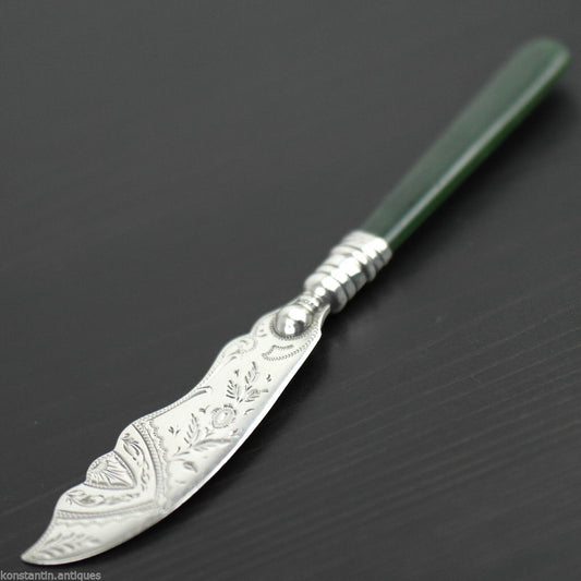 Antiguo cuchillo de plata de ley 1900 con mango de nefrita de jade verde