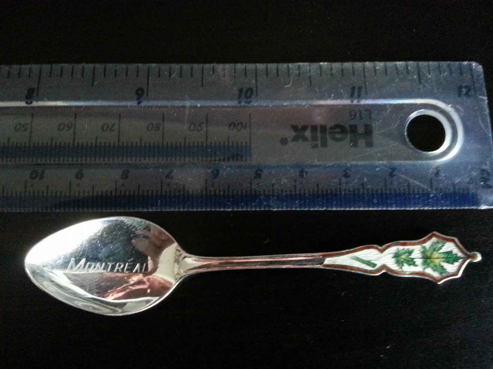 Cuchara de plata de ley con esmalte antiguo Montreal Canadá