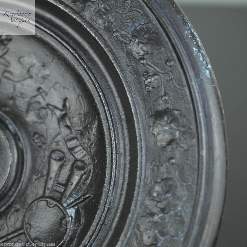 Tazza antigua de bronce patinado Francés clásico