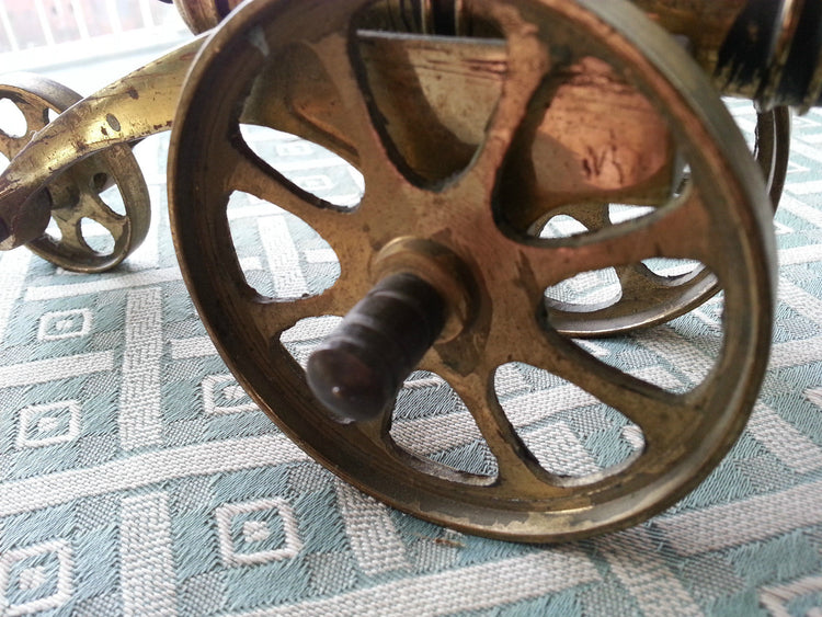 Vintage-Modell, antike Kanonen-Messingstatue, hergestellt im britischen Empire, tolles Geschenk