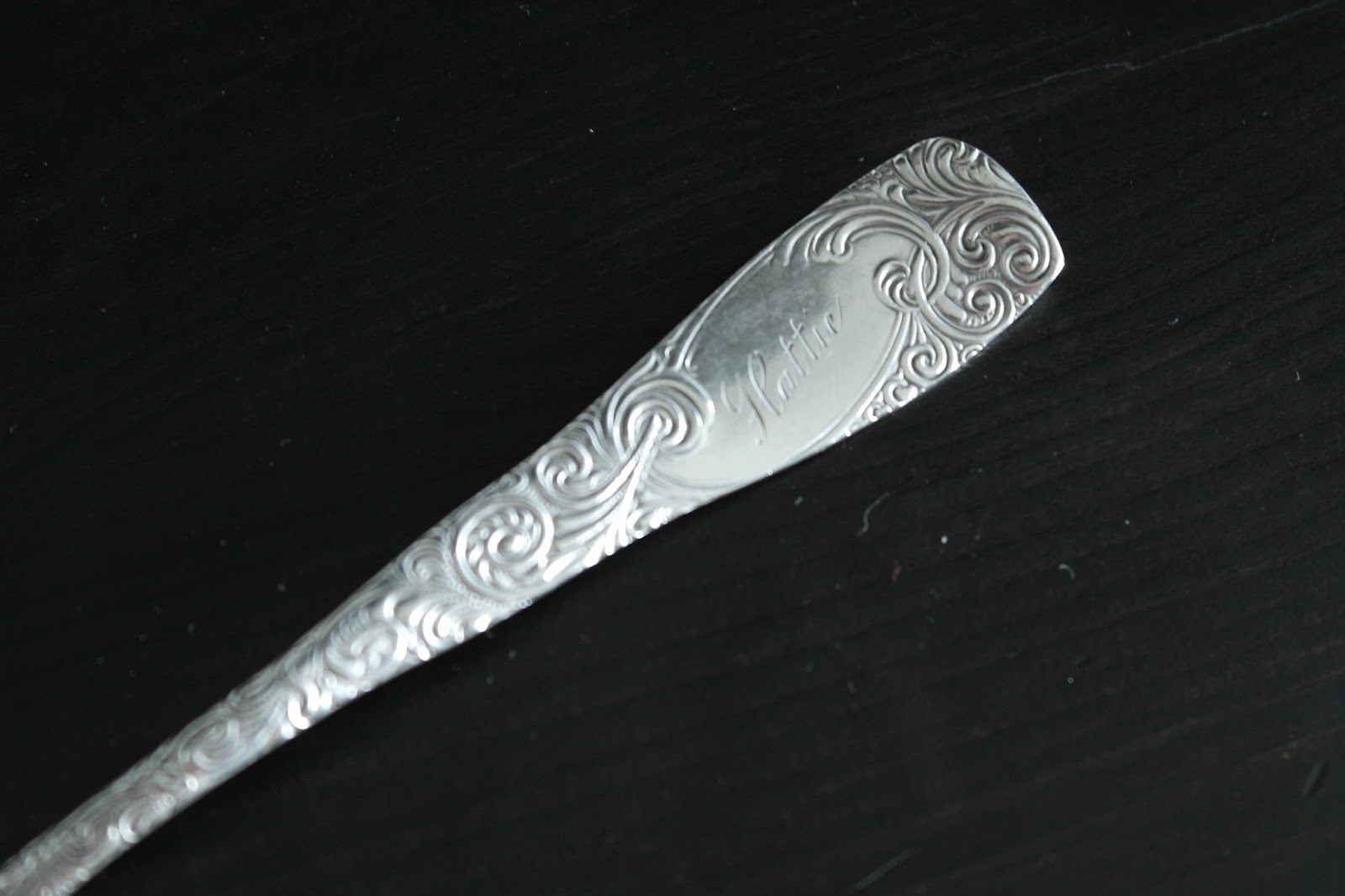 Cuchara tamiz de polvo antigua de plata de ley Bechard