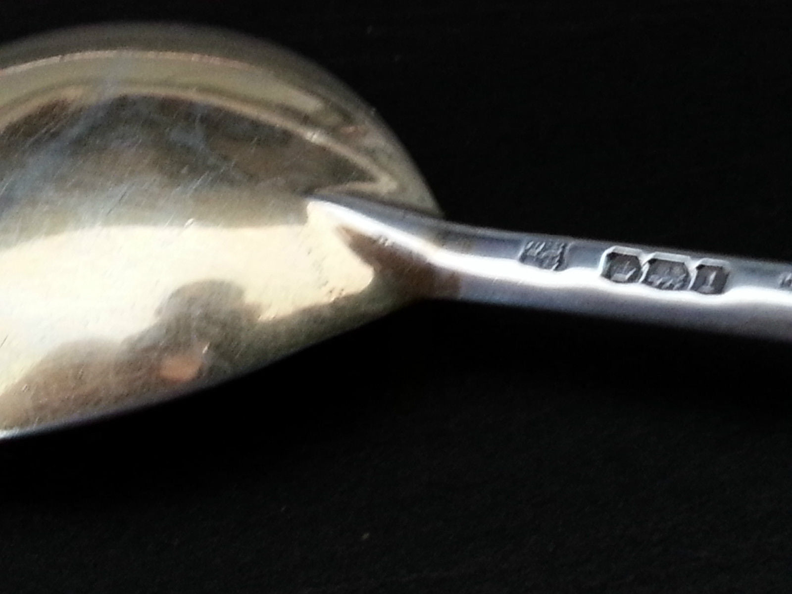 Cuchara antigua de plata maciza chapada en oro de 1928 de Thomas Bradbury Sheffield