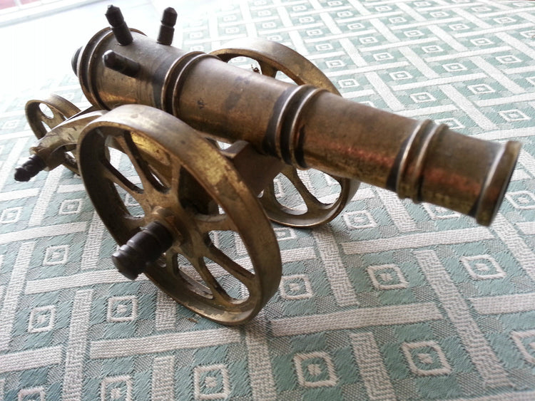 Vintage-Modell, antike Kanonen-Messingstatue, hergestellt im britischen Empire, tolles Geschenk