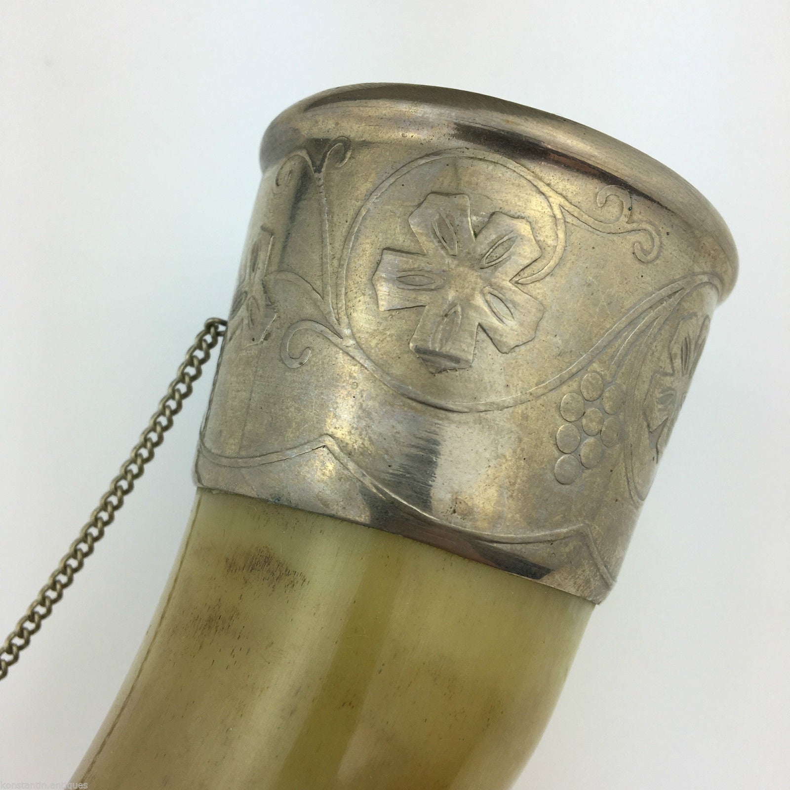 Vintage Kaukasischer Trinkhornbecher für Wein, Wodka, Cognac 