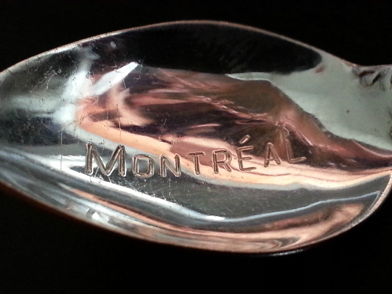 Cuchara de plata de ley con esmalte antiguo Montreal Canadá