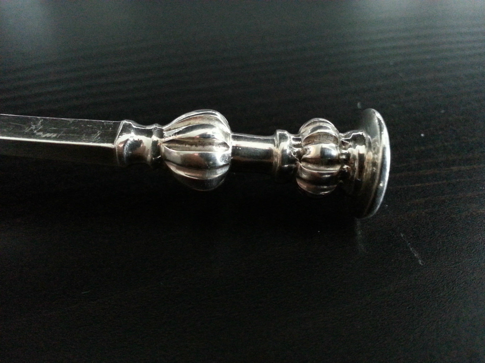 Antique 1932 sterling silver spoon from William Fearn London