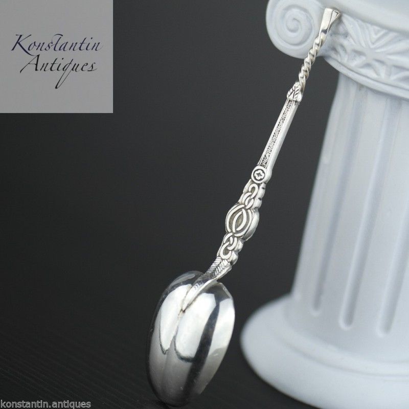 Antique 1910 sterling silver anointing spoon Birmingham British Empire