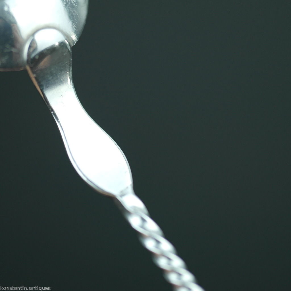 Cuchara antigua de plata maciza de 1838 para triturar azúcar Imperio Francés Minevra 950