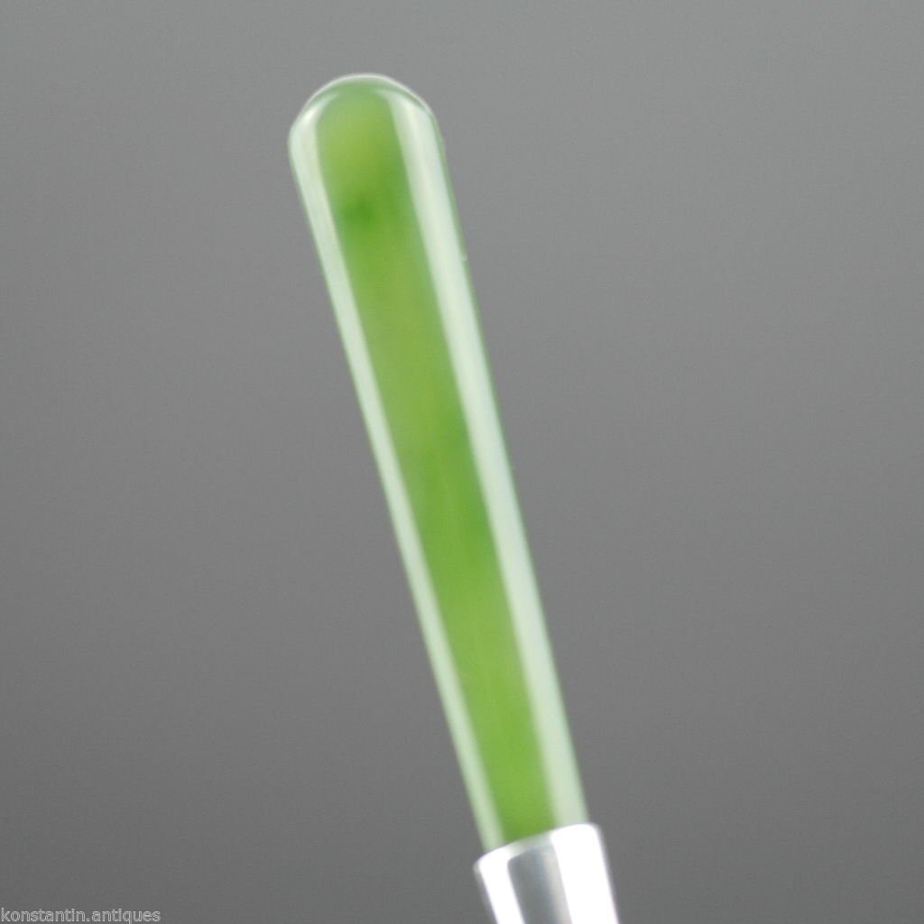 Antike Gabel aus Sterlingsilber aus dem Jahr 1900 mit grünem Jade-Nephrit-Griff
