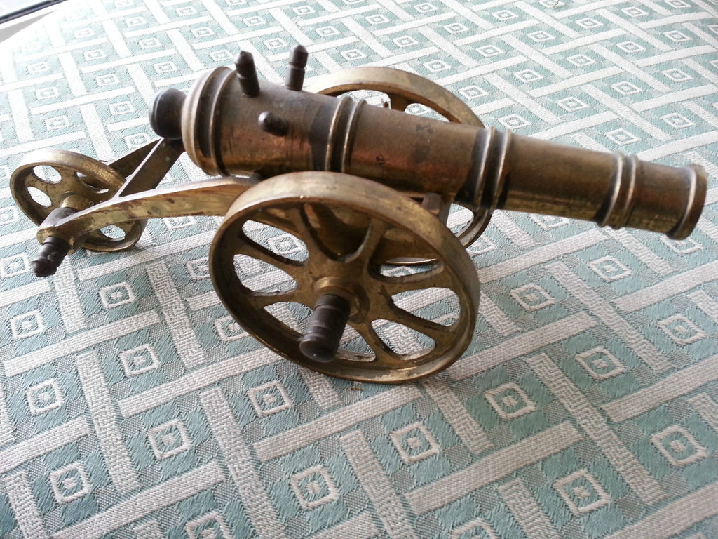 Vintage model Antique cannon brass statue made in British Empire