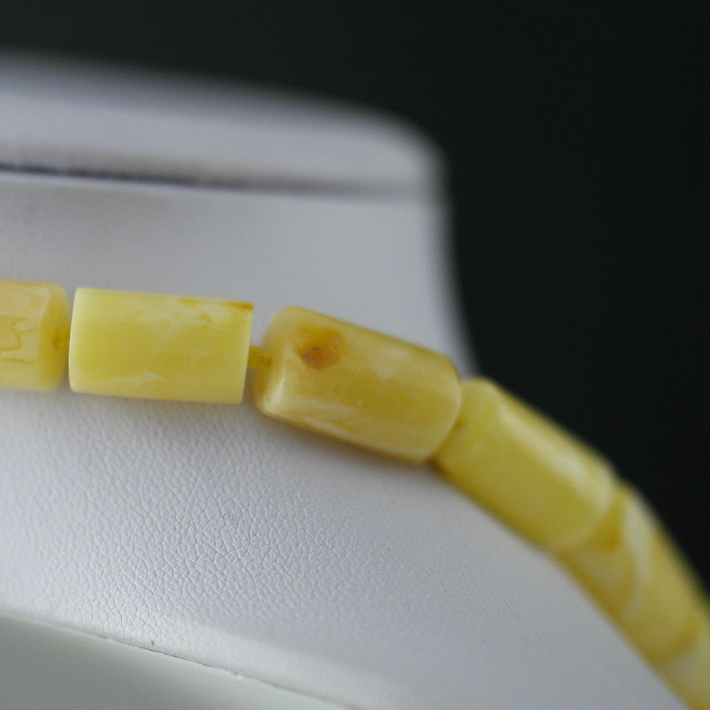 Elegante collar de medias cuentas de ámbar genuino alemán 