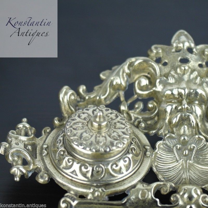 Antikes Doppeltintenfass aus massivem Messing mit Ornamenten aus dem britischen Empire