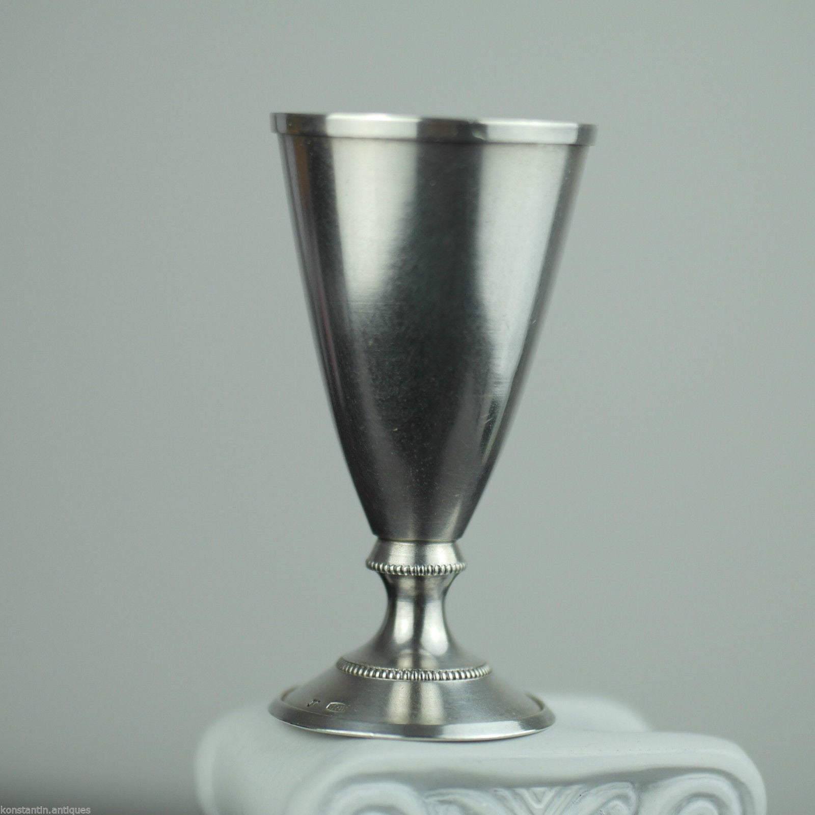 Copa chapada en oro de plata maciza del siglo XX estilo antiguo Estonia URSS