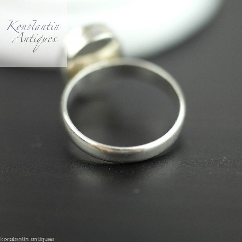 Vintage sterling silver ring with red coral eye UK-L  US-6