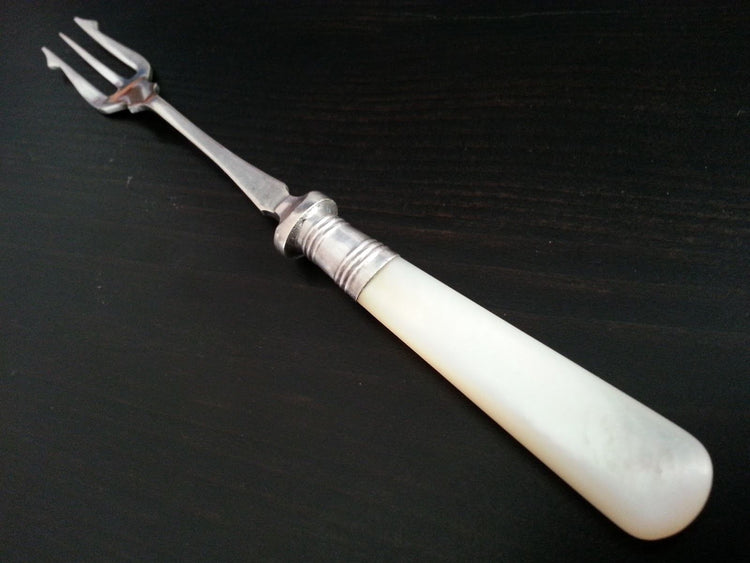 Art Nouveau table fork mother of pearl Nacre handle Diablo