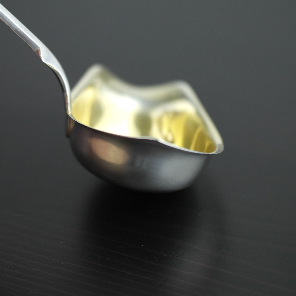 Vintage 1957 cucharón chapado en oro de plata maciza Finlandia