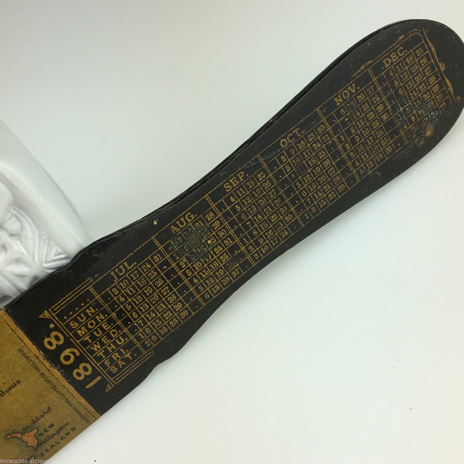 Antiker Seitenwender/Brieföffner aus Holz von 1898 mit Karte The Eastern Telegraph Com