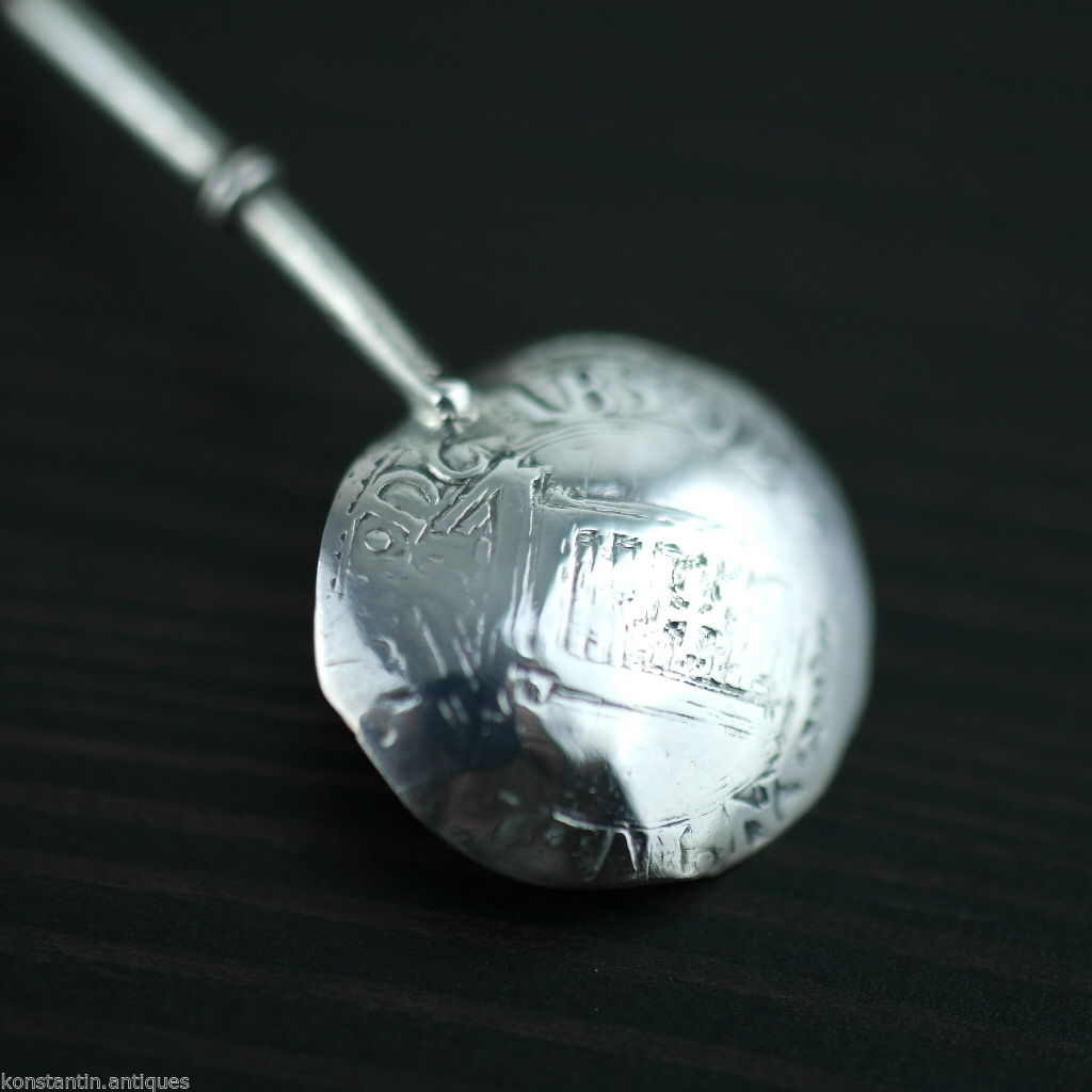 Moneda de plata de la Puerta Santa de Clemente VIII del siglo XVI de los Estados Pontificios