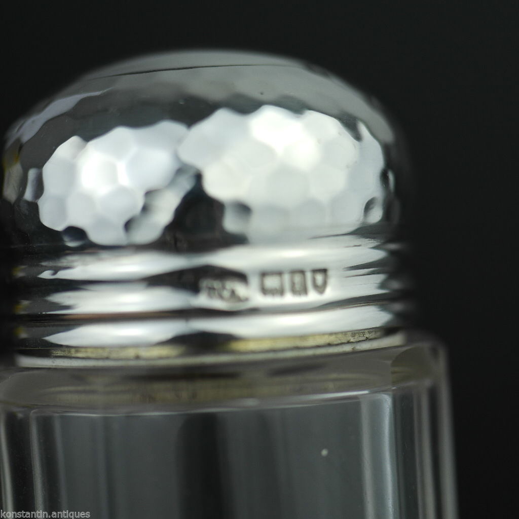 Antigua botella de tocador de vidrio tallado de 1906 lidl de plata maciza hecha en Londres