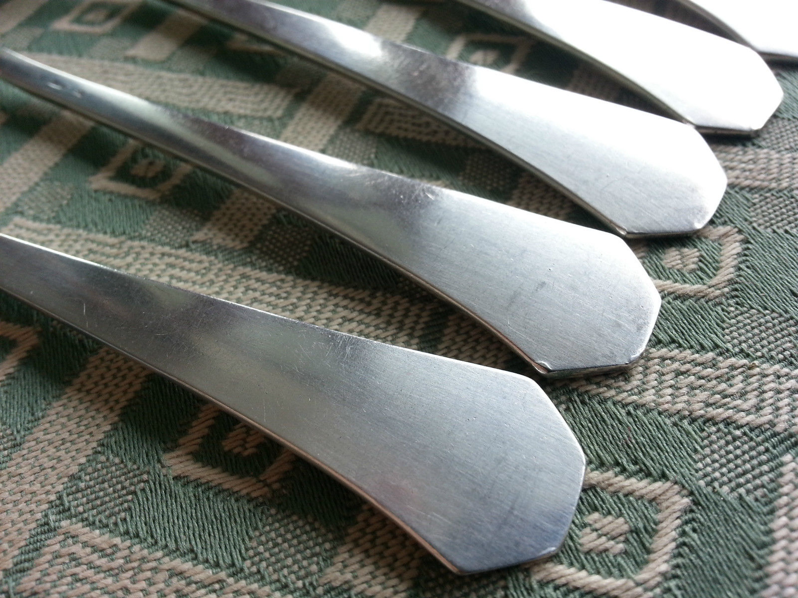 Antikes, versilbertes WMF-Set mit sechs Dessertgabeln von höchster Qualität