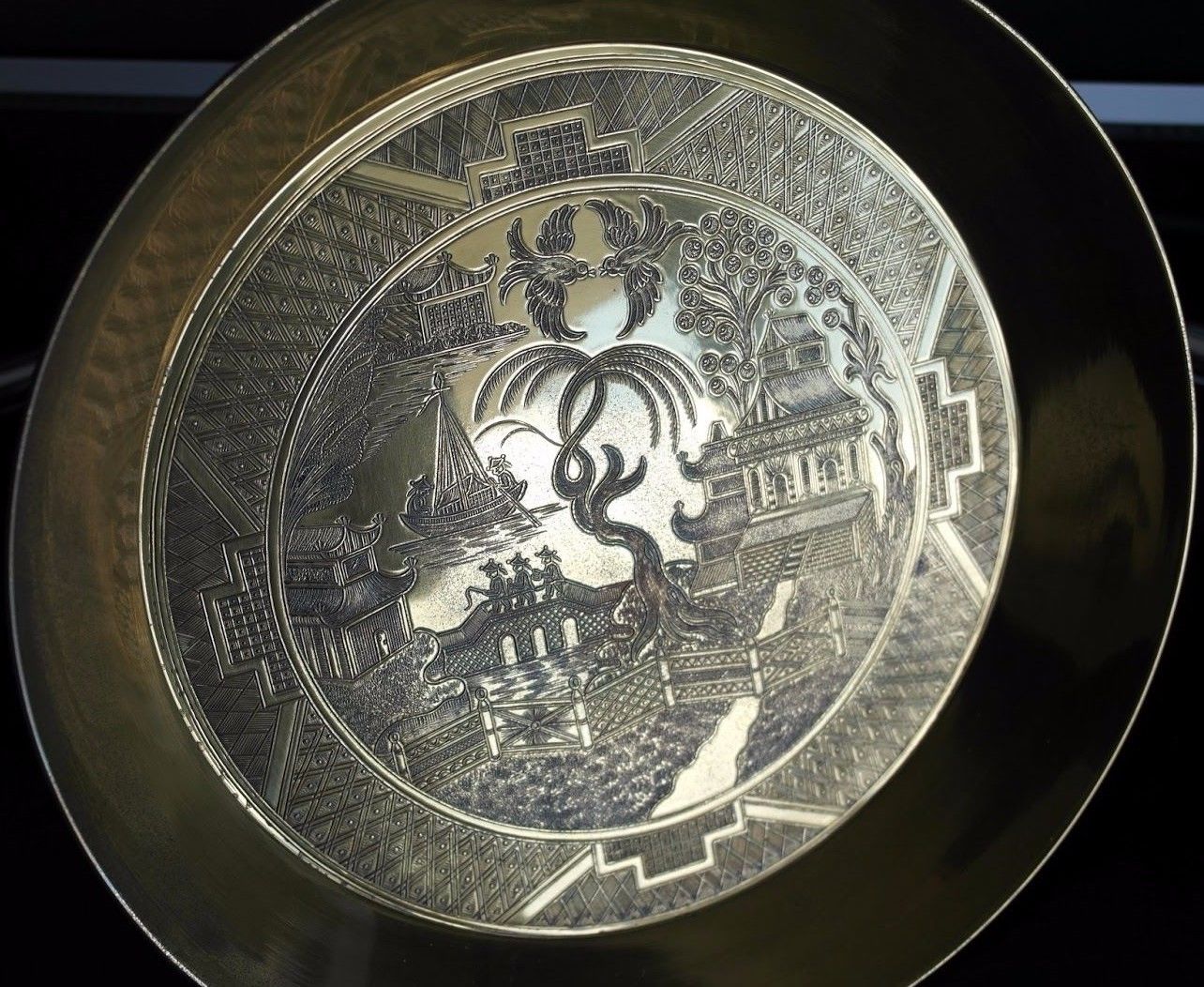 Vintage Asian China / Japan motive ornamented pan wall décor great gift