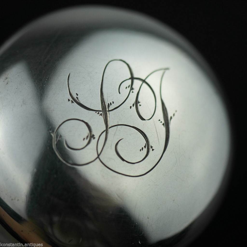 Antigua botella de tocador de vidrio tallado de 1907 con tapa de plata maciza de Londres