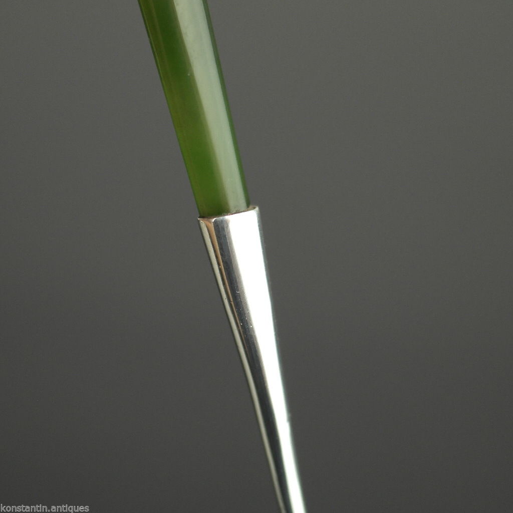 Antike Gabel aus Sterlingsilber aus dem Jahr 1900 mit grünem Jade-Nephrit-Griff