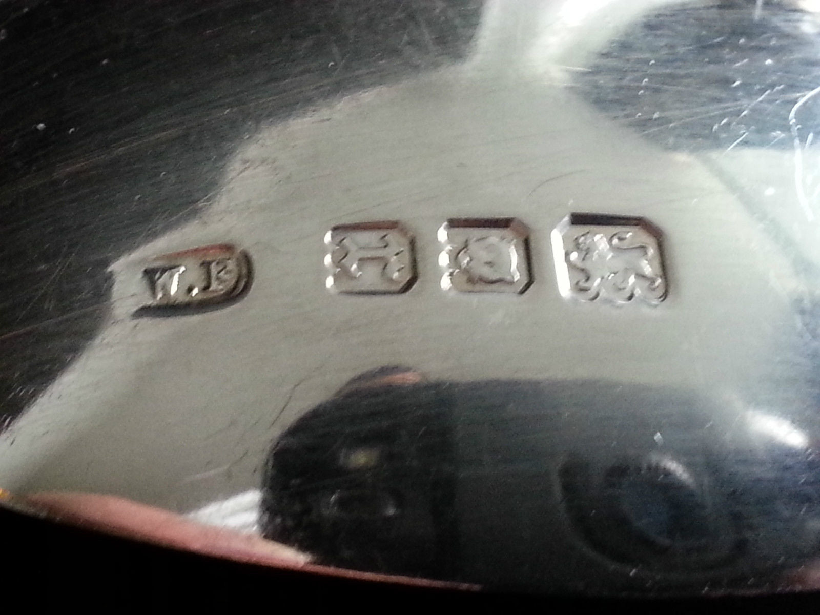 Antique 1932 sterling silver spoon from William Fearn London