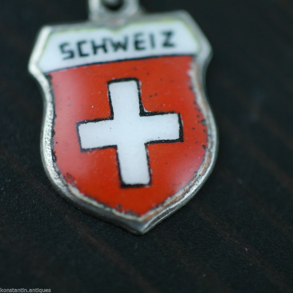Vintage Schweiz enamel 800 REU silver charm pendant