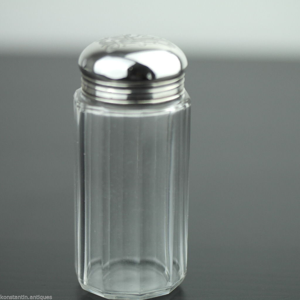 Antigua botella de tocador de vidrio tallado de 1892 con tapa de plata de ley y Londres