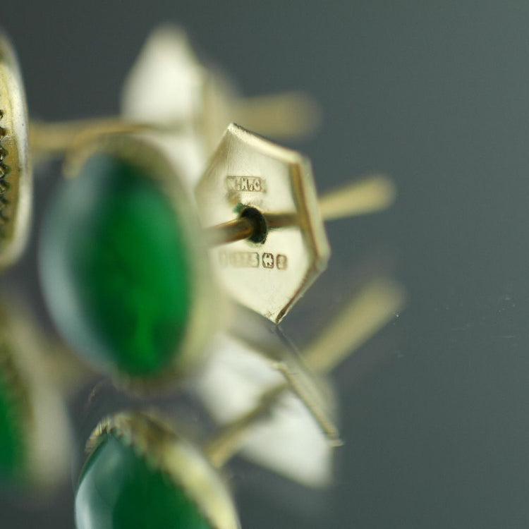 Antike Ohrringe aus 9-karätigem Gold aus Birmingham aus dem Jahr 1906 mit grünem Jade-Cabochon 