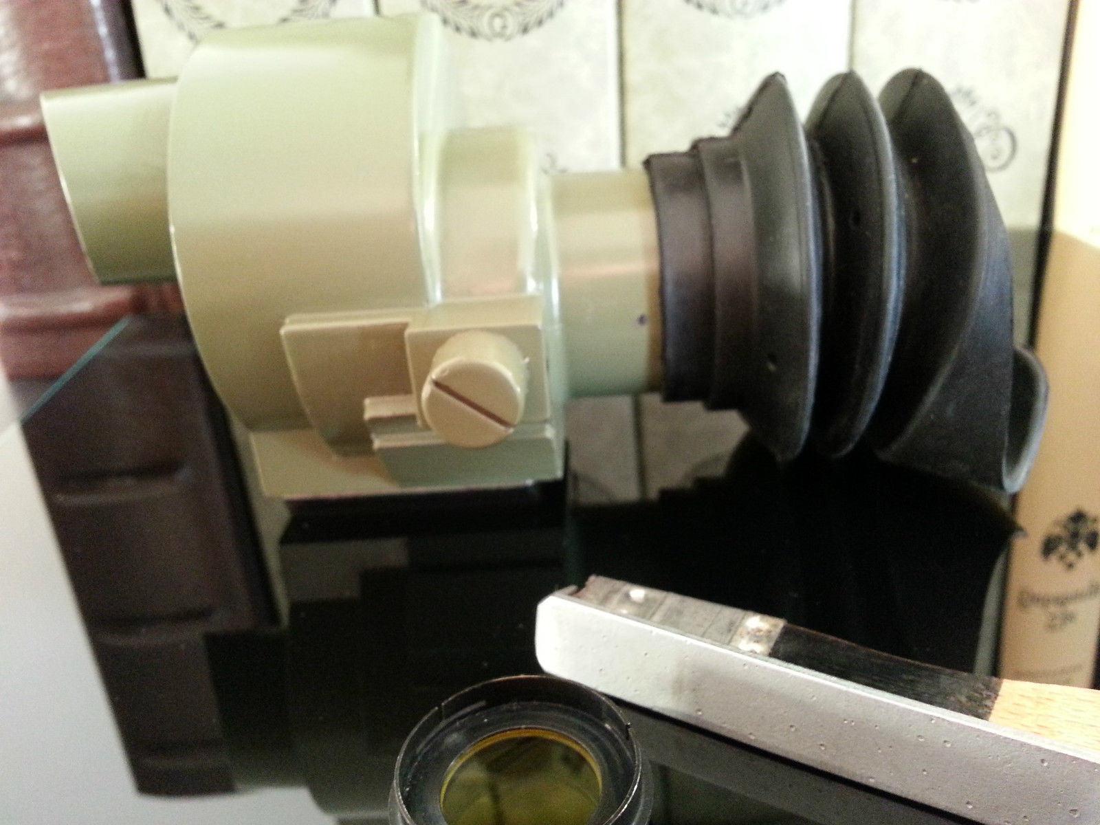 Alcance de visión monocular vintage ZRAK M-59 excedente genuino