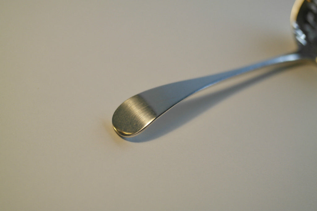 Antique 1892 solid silver tea strainer sugar sifter London lion