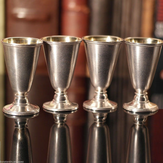Vintage russische Tassen aus massivem Silber vergoldet, 4er-Set, Likör-Wodka, РЮ5 875, UdSSR-Geschenk